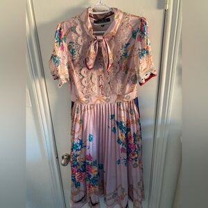 Floral Lace Midi Dress